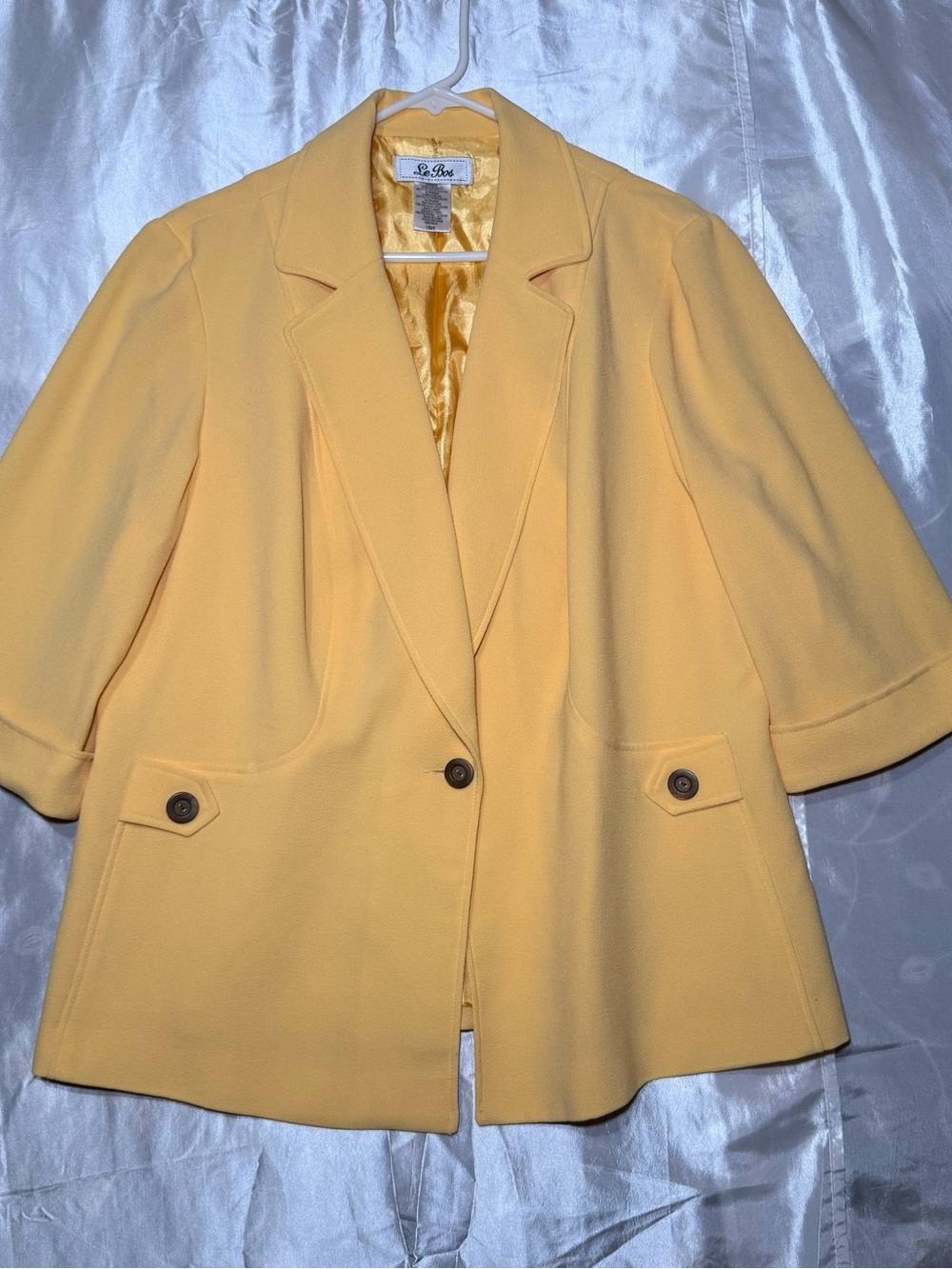 Le Bos Yellow Blazer Women’s Size 18W 3/4 Sleeve One Button Front Pockets Lined